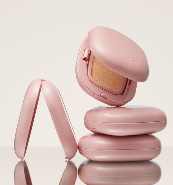medicube Pro Glutathione Glow Cushion SPF50 15g - Skynkorea