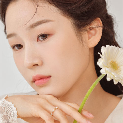 Dinto Blur-Finish Shadow 5.4g #704 Louisa May Alcott - Skynkorea